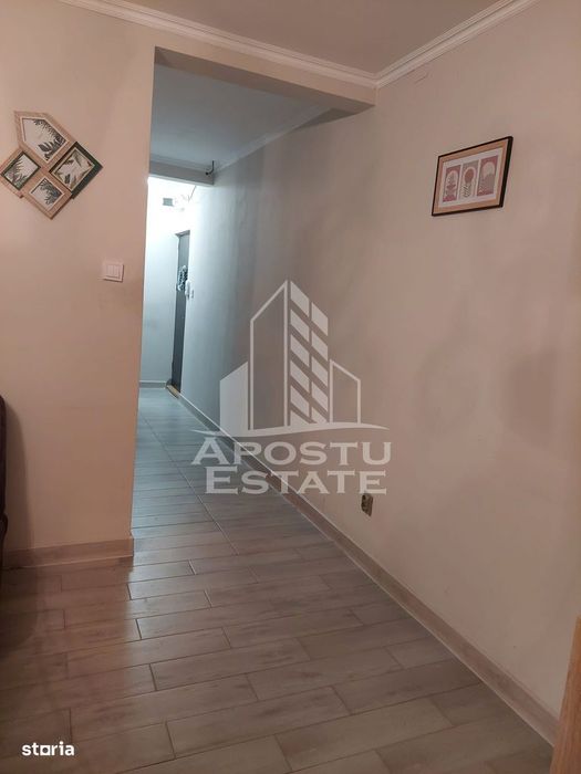Apartament cu 2 camere de vanzare,pod 54mp,Freidorf,centrala,Timisoara