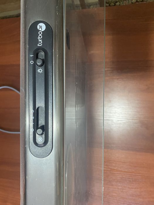 Вытяжка Turbo air.