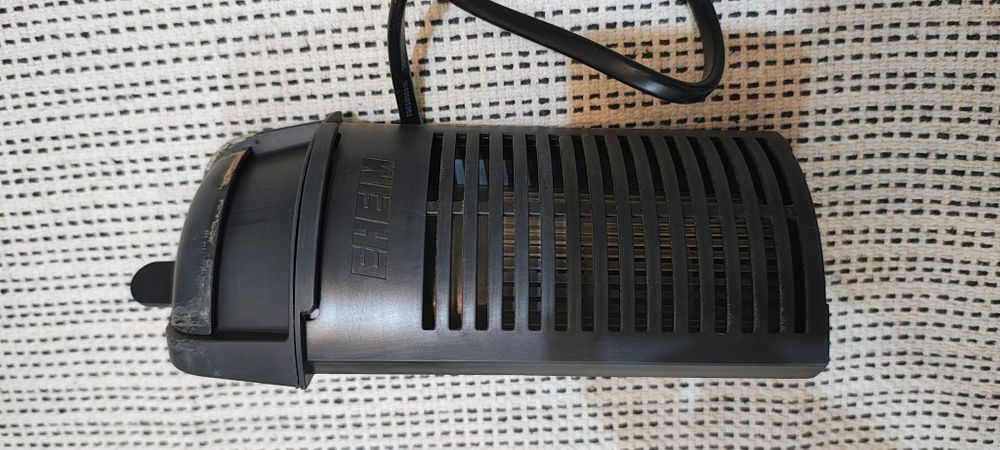 Acvariu 20L complet echipat