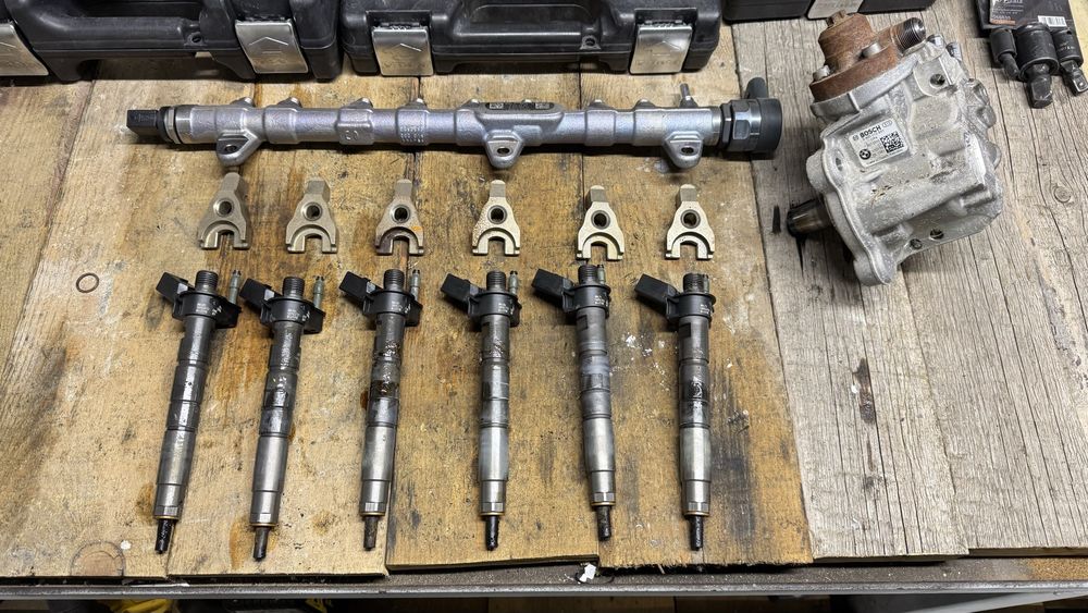 BMW B57 Помпа с дюзи и рейл за 3.0d 265к.с.