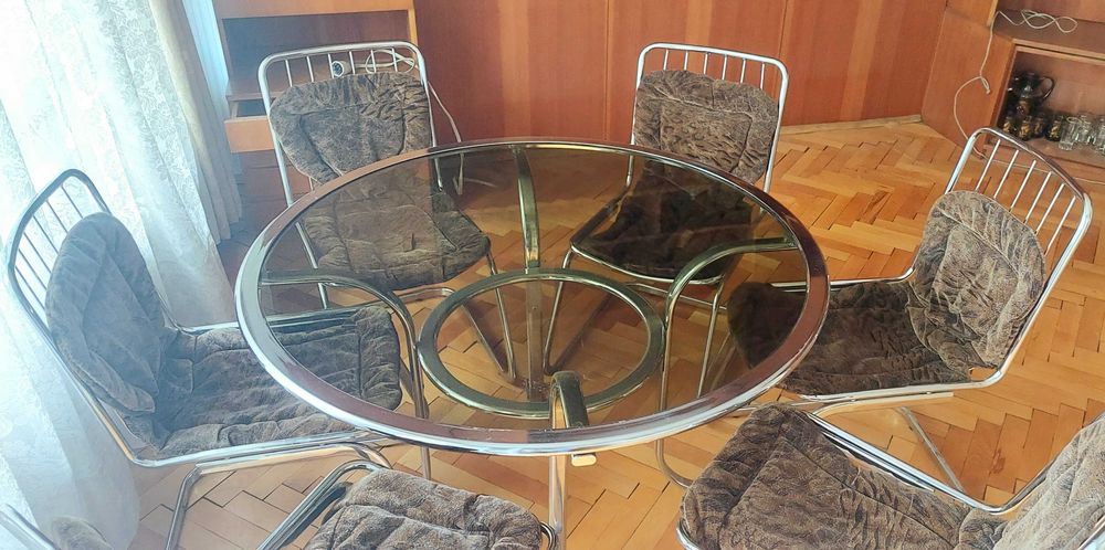 Маса със 6 стола комплект