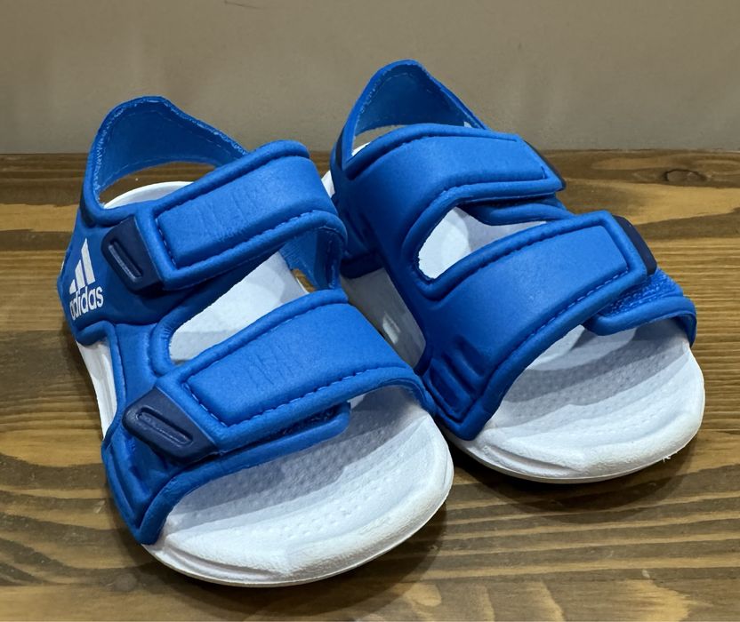 Бебешки/детски сандали Adidas N19