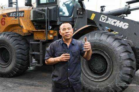 Погрузчик XCMG XC958 3,2 куба джойстик