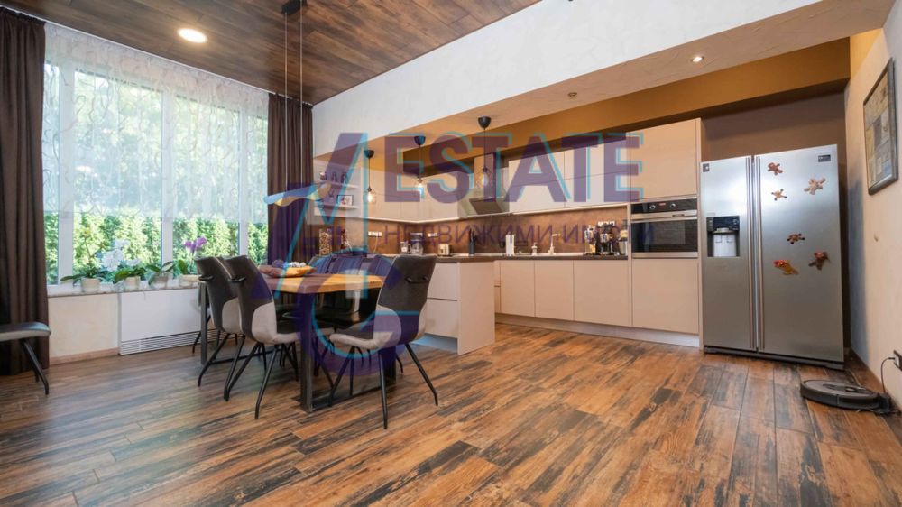 Продава се Къща в Каблешково - 300 кв.м за 1167 €/кв.м - Снимка #1