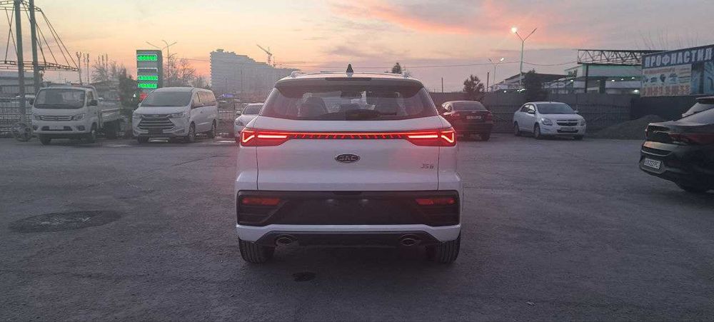 JAC JS6 кроссовер KIA / Hyunday