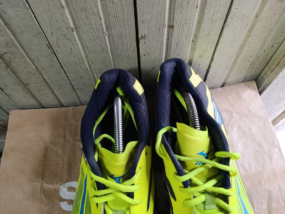 ''Mizuno Wave Lightning Z3''оригинални маратонки 45.5 номер