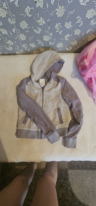 Продам кофту, свитер
