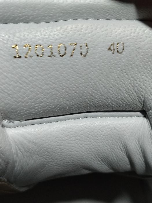 AIGNER Jenny 1 sneakers orifinali din piele  mărimea 40, interior 25,5 cm