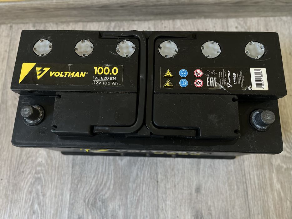 Аккумулятор 100А