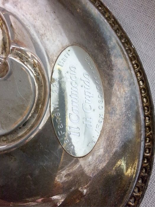 Старинен малък сребърен съд за венчални халки