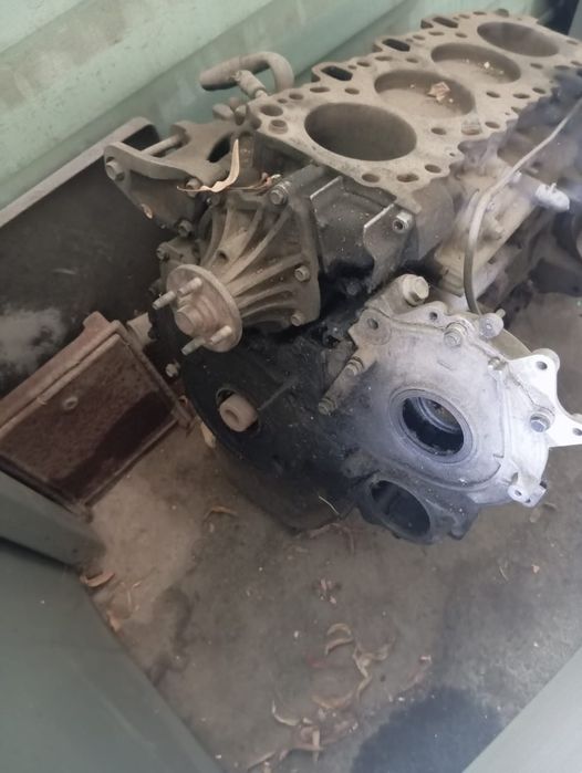 Запчасти от машины Prado