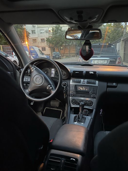 MERCEDES-BENZ C-Class 2005 — imagine 3