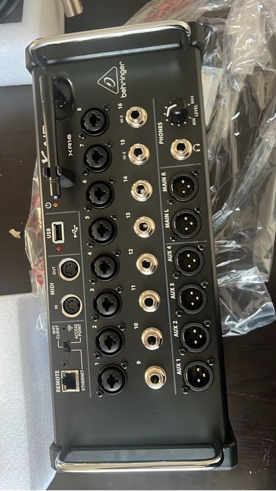 Mixer digital xr16 Behringer