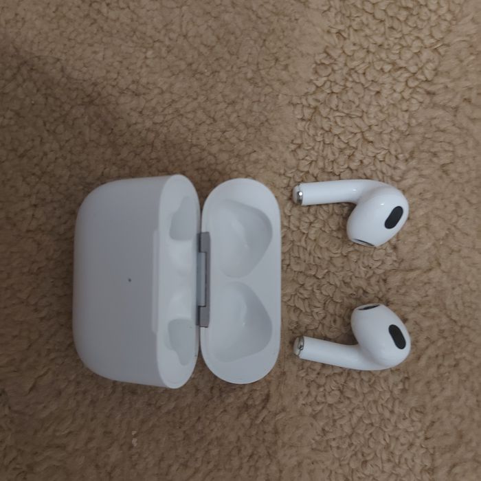 Оригинальные AirPods 3