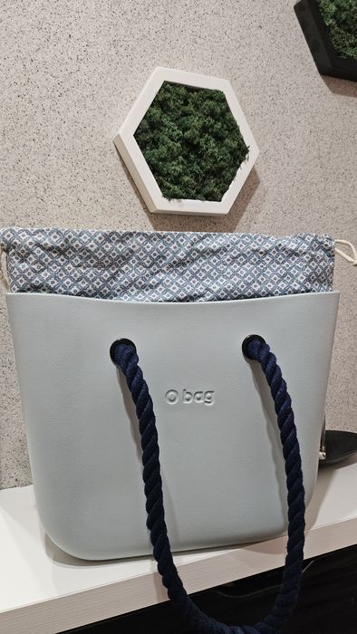 Оригинална дамска чанта O bag