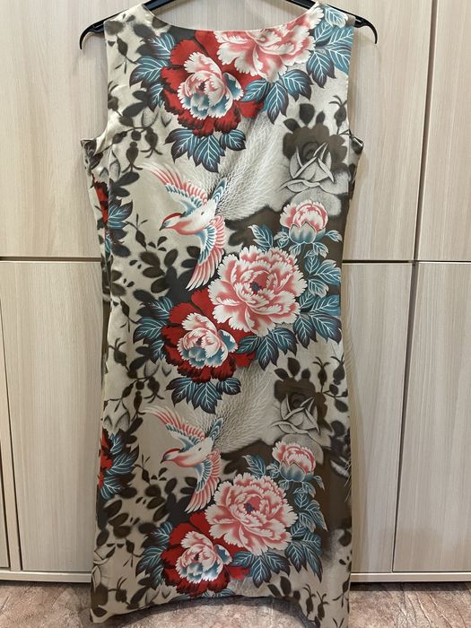 Платье “Monsoon”.