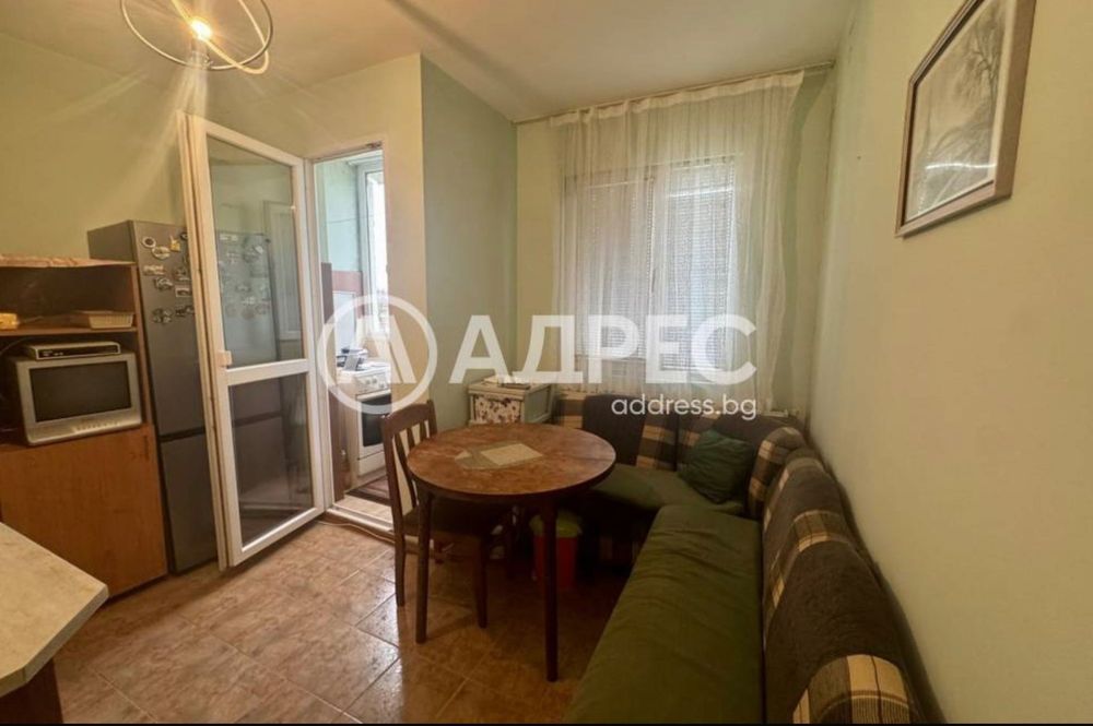 Продава се Двустаен апартамент в Попово - 62 кв.м за 417 €/кв.м - Снимка #2
