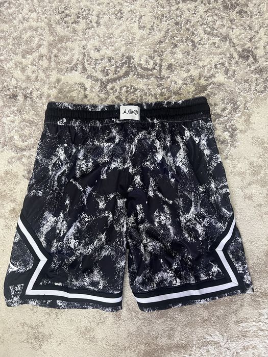 Pantaloni scurti jordan M,L,Xl