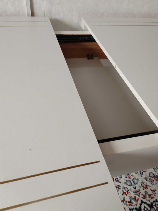 Продаю стол для гостинной