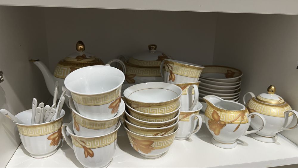 Сервиз 102 предмета на 12 персон