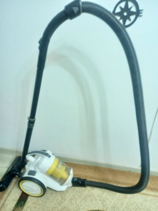 Продам пылесос Karcher