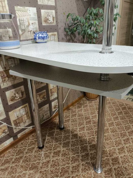 Продам барную стойку