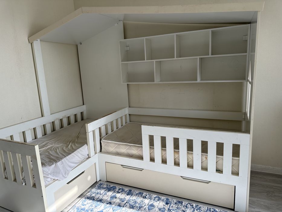 Детская двуспальная кровать