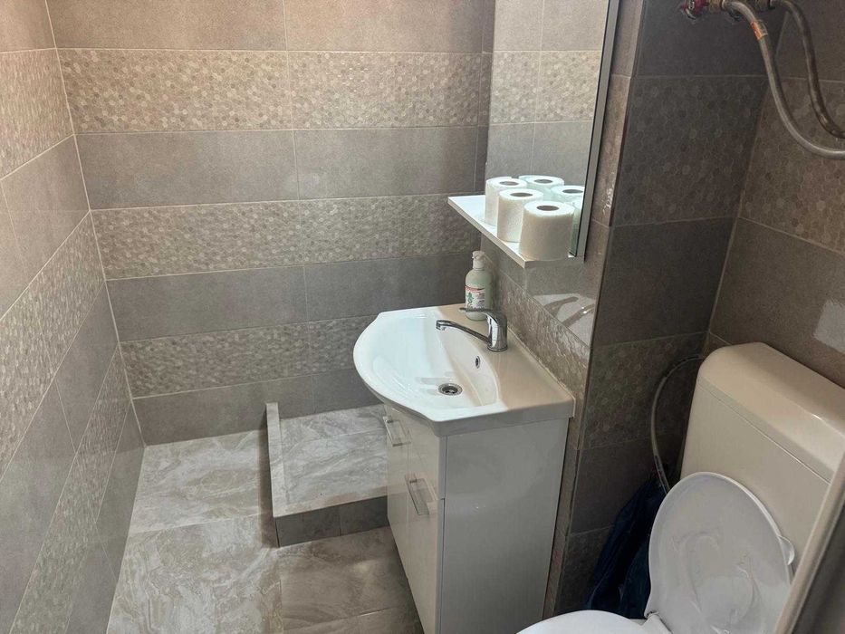 Apartament de inchiriat piata centrala etaj 1 renovat si utilat
