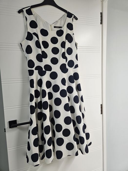 Rochie cocktail cu crinolina