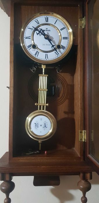 Ceas mecanic cu pendul