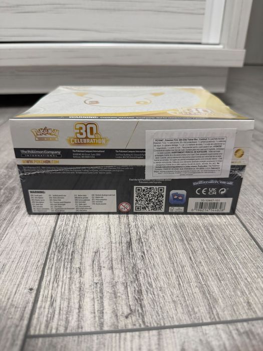 Pokémon TCG 30th Celebration Elite Trainer Box ETB – Sigilat