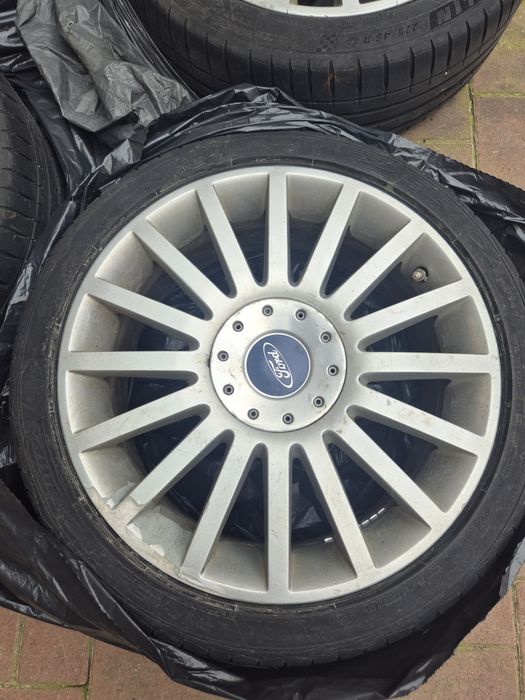 Set 4 Jante aliaj originale Ford 18