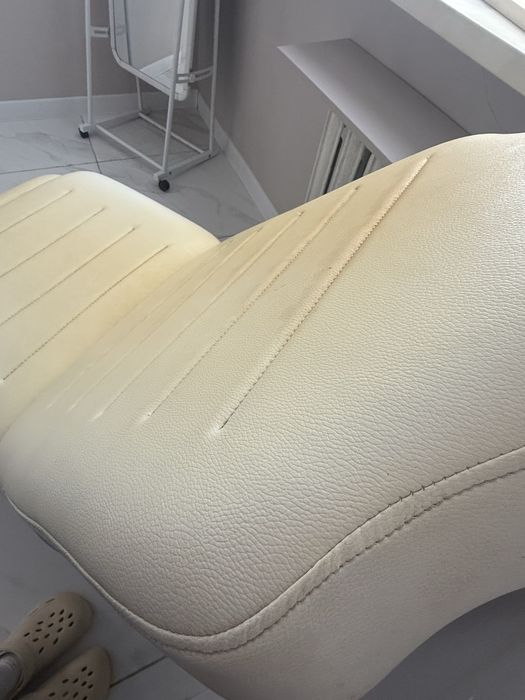 Кушетка/кресло педикюрное