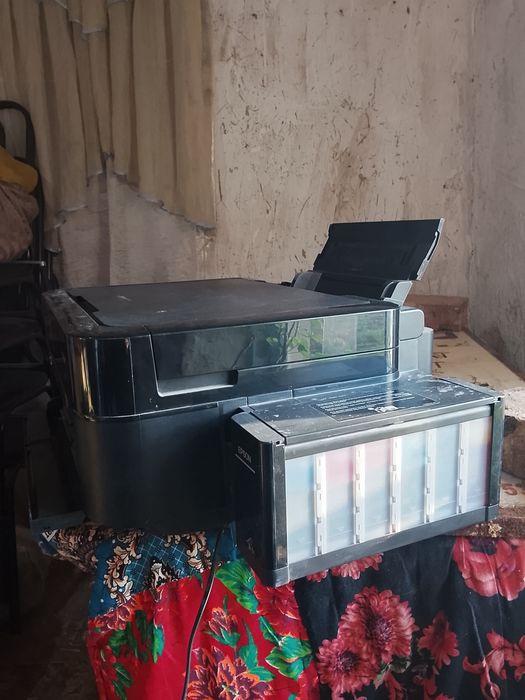 Epson prentir qimmati yaxshisi 200$