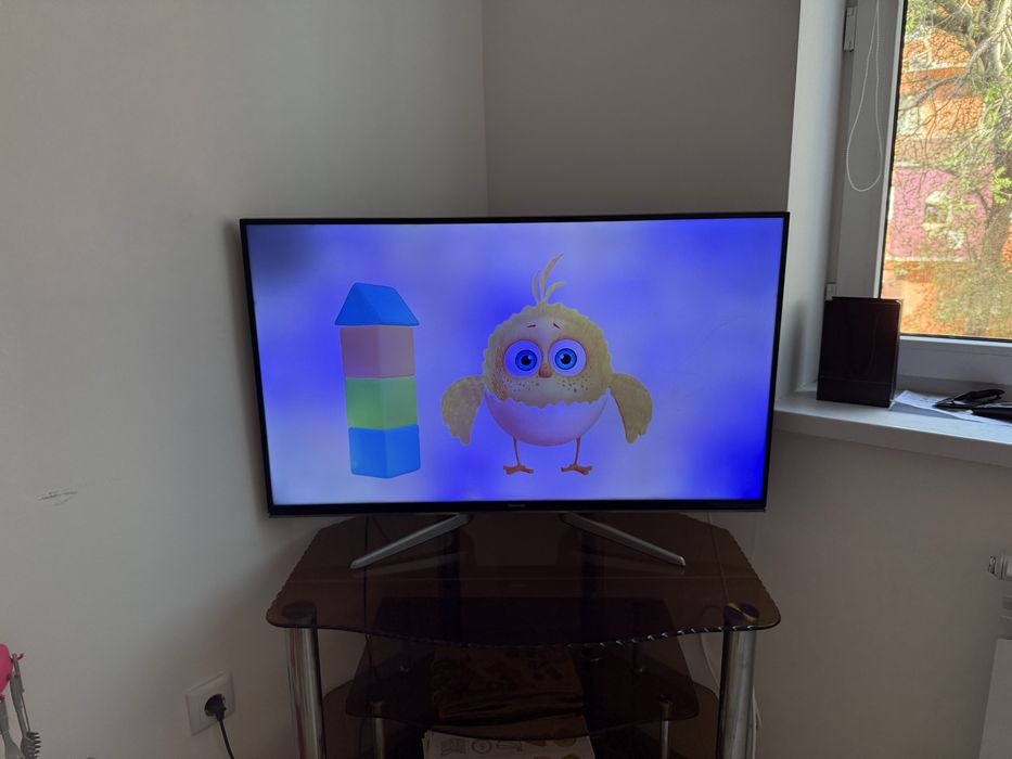 Телевизор samsung