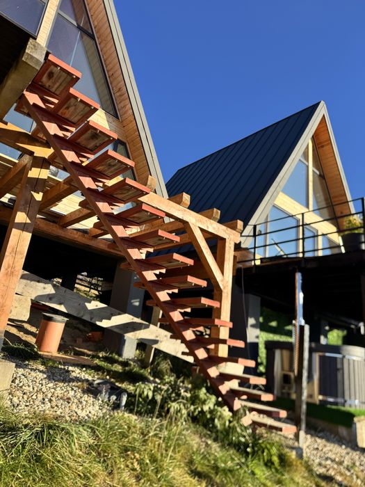 Scara 5 m lungime  / 99 cm latime treapta