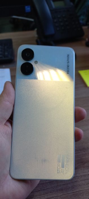 Продам смартфон Tecno Spark 9 Pro