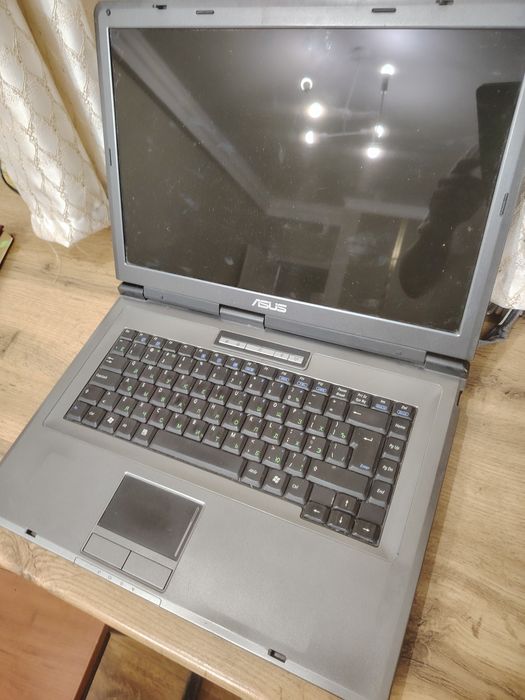 B ноутбук ASUS X51LA