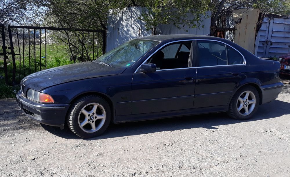 BMW 520i e39 m52b20tu на части