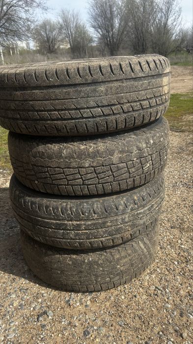 Продам комплект колес R15