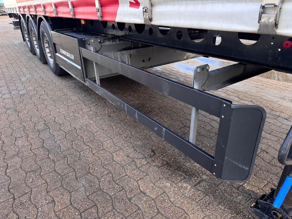 Schwarzmuller 2020.10 / 5600kg / SAF / 2 bucăți / import germania