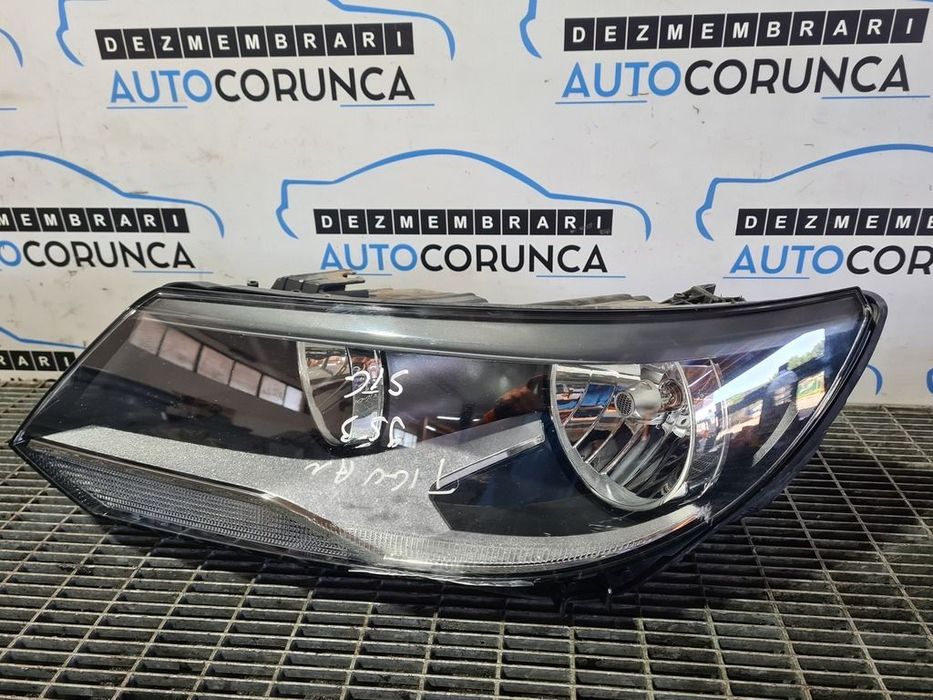 Far Stanga Volkswagen Tiguan 5N Facelift 2011 - 2015 SUV 4 Usi (953) Fara xenon CRĂPAT ...