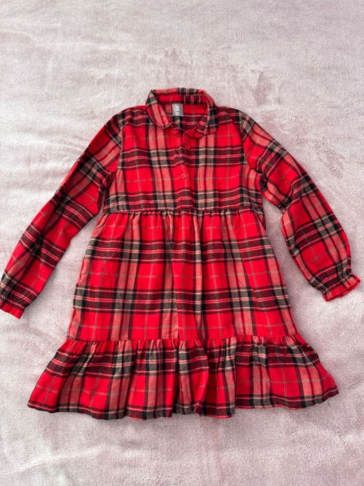 Детски  рокли и къси панталони 128