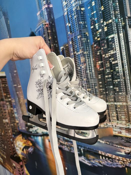 Детские коньки фигурные