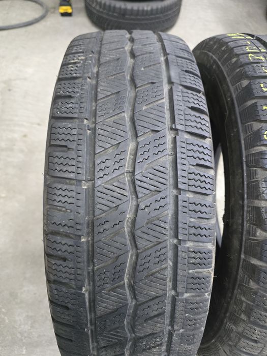 2 Броя Бусови Гуми 215/70/15C Hankook 6,2mm