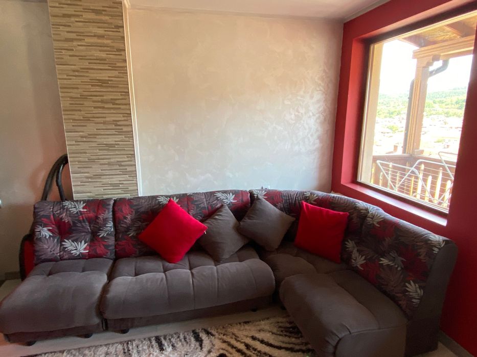 Ъглов диван от две части