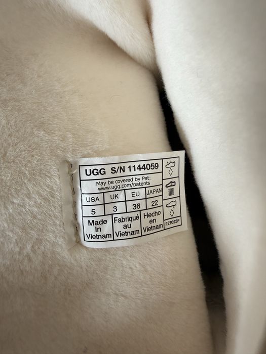 Женская обувь UGG