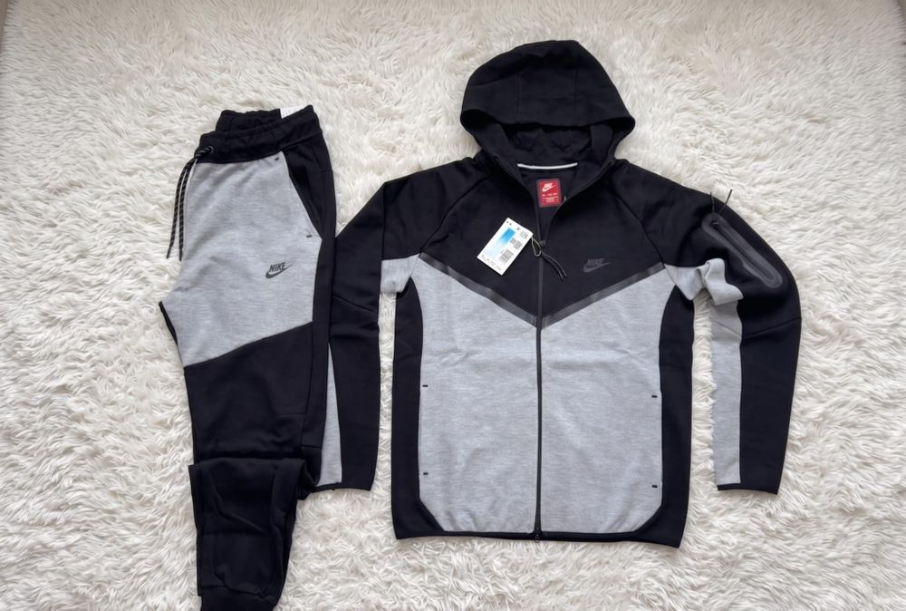 Trening Nike Tech Negru Gri - Calitate Premium