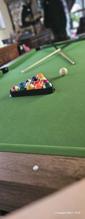Билярдна маса, тенис и трапезна