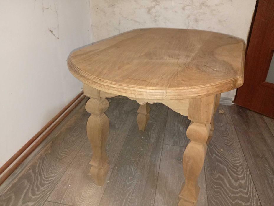 Măsuța de cafea nuc